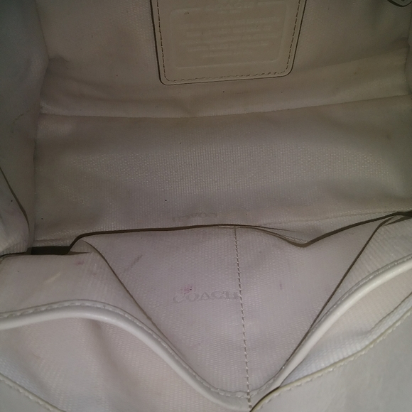 Coach Handbag - Picture 4 of 8